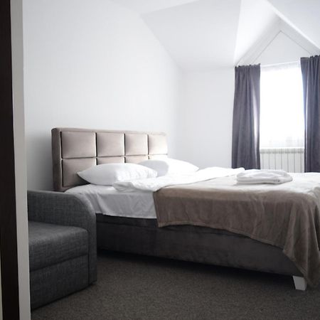 Hotel Tiski Cvet Novi Becej Bagian luar foto