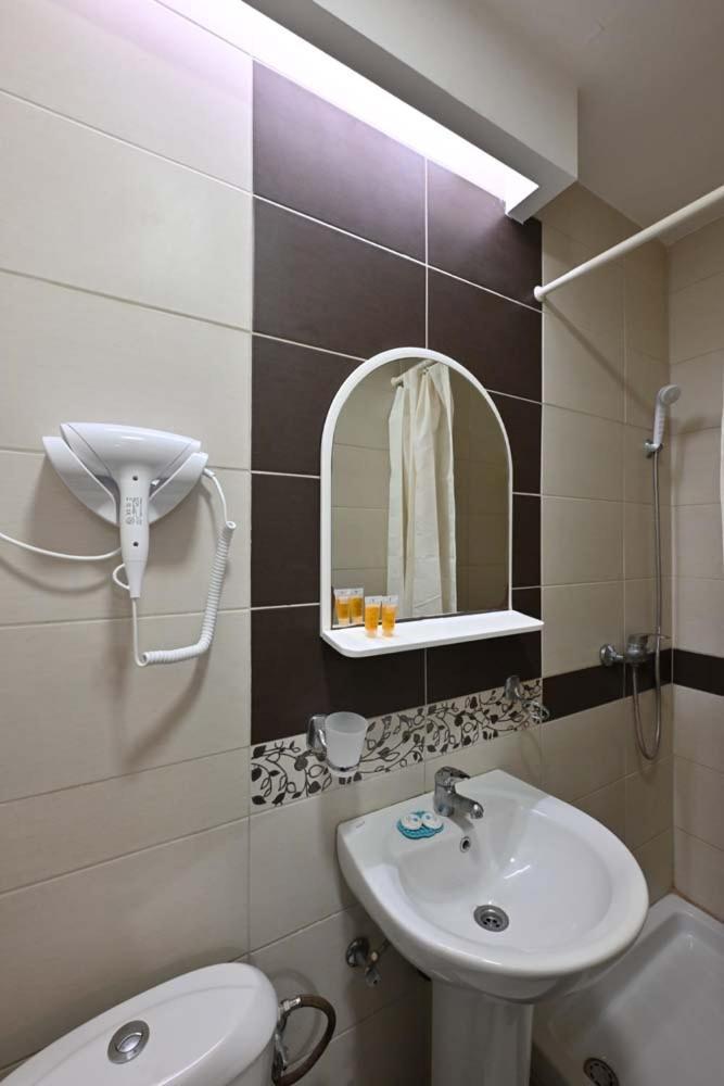 Hotel Tiski Cvet Novi Becej Bagian luar foto