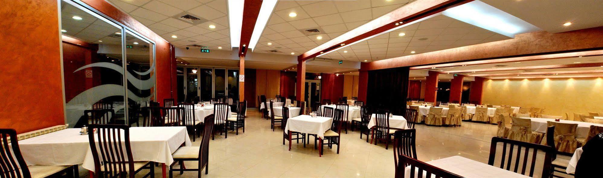 Hotel Tiski Cvet Novi Becej Bagian luar foto